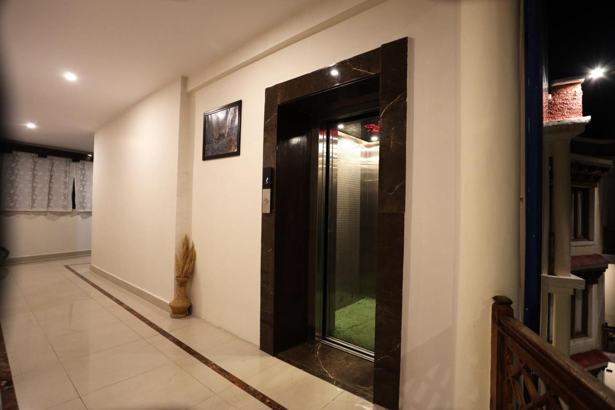 Hotel Nalanda Ladakh Лех Экстерьер фото