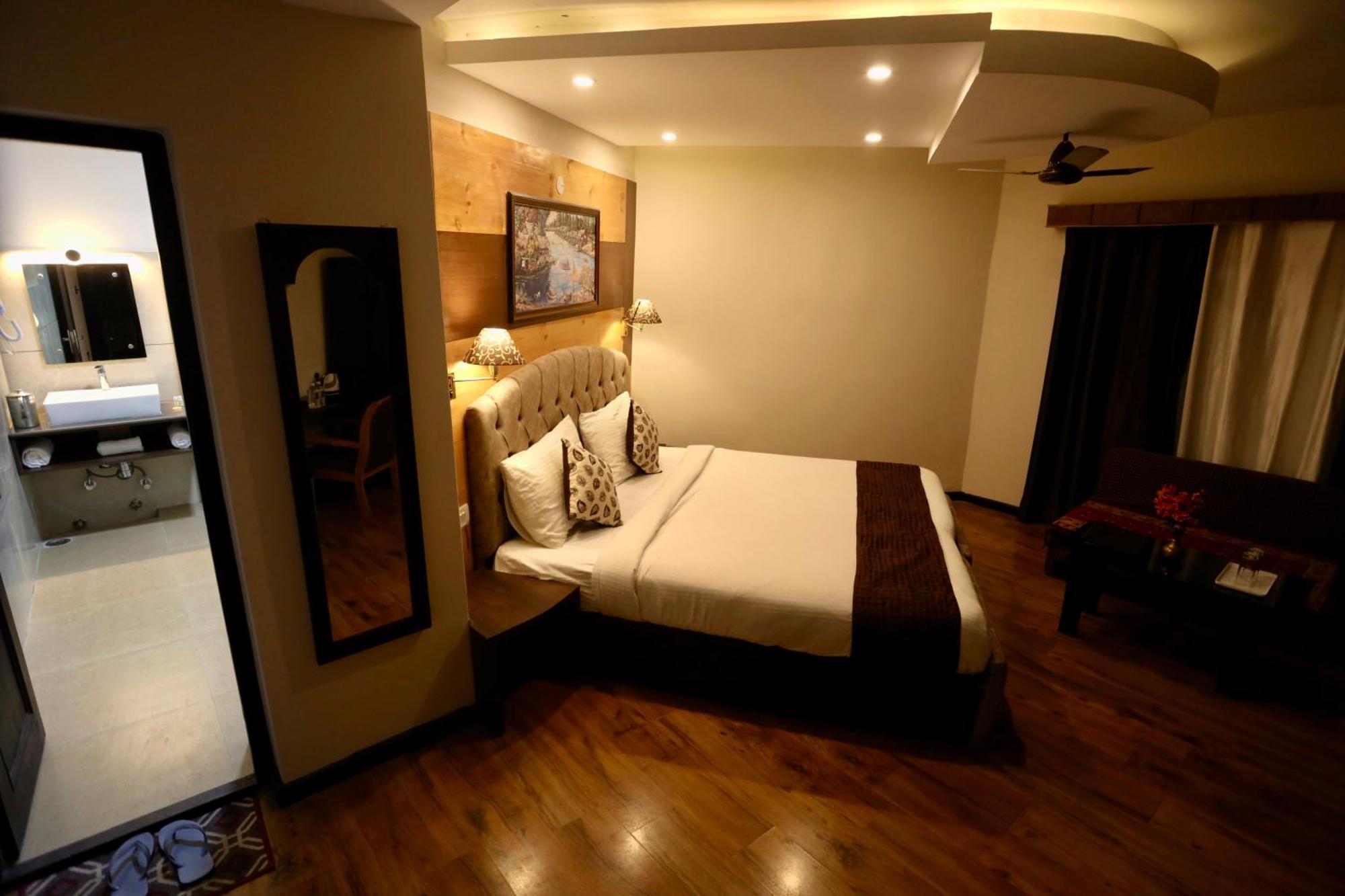 Hotel Nalanda Ladakh Лех Экстерьер фото