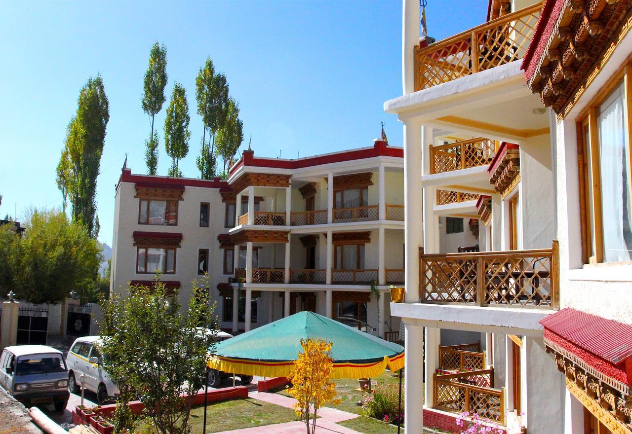 Hotel Nalanda Ladakh Лех Экстерьер фото